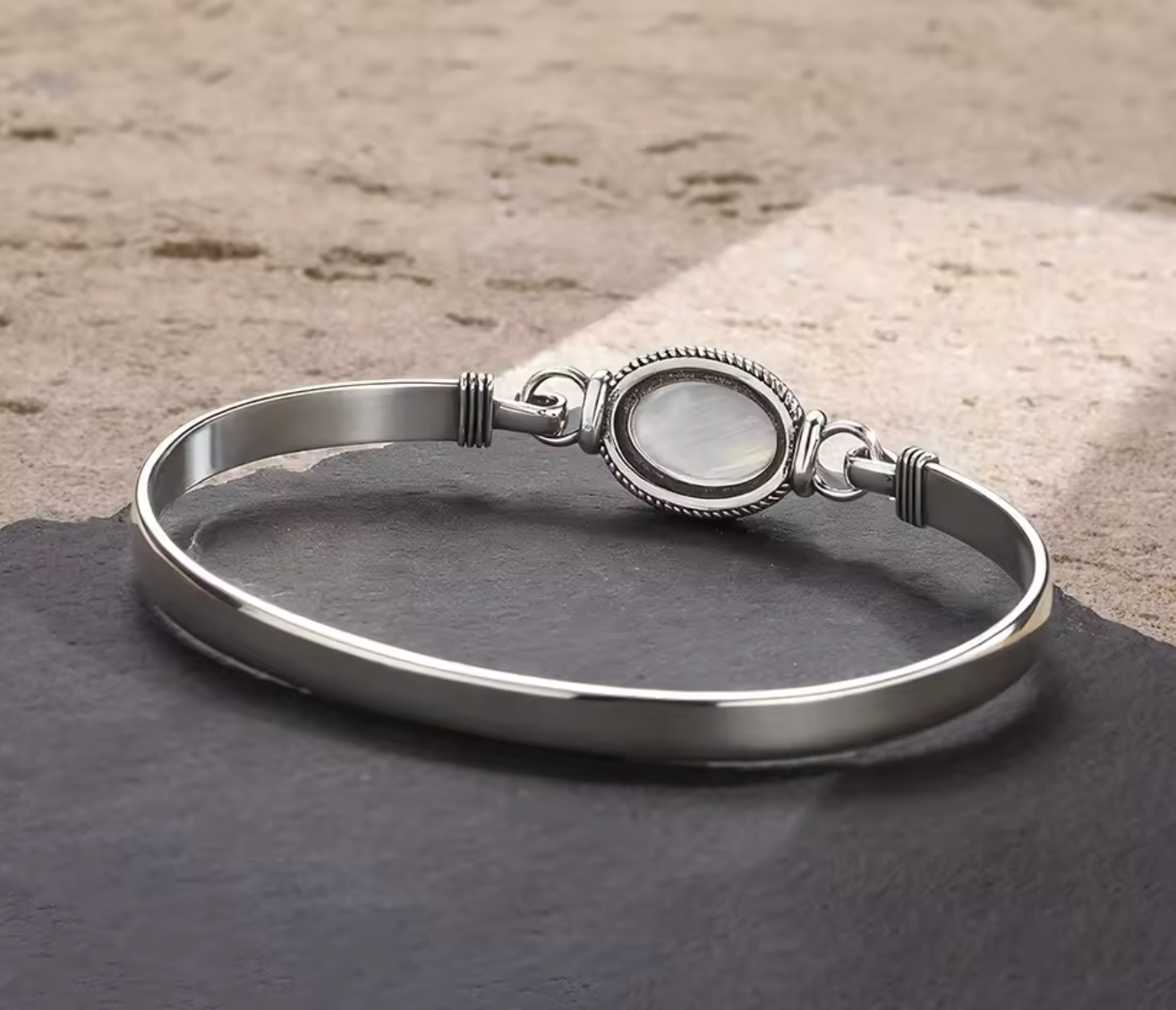 Vintage 925 Sterling Silver Oval Moonstone Bangle