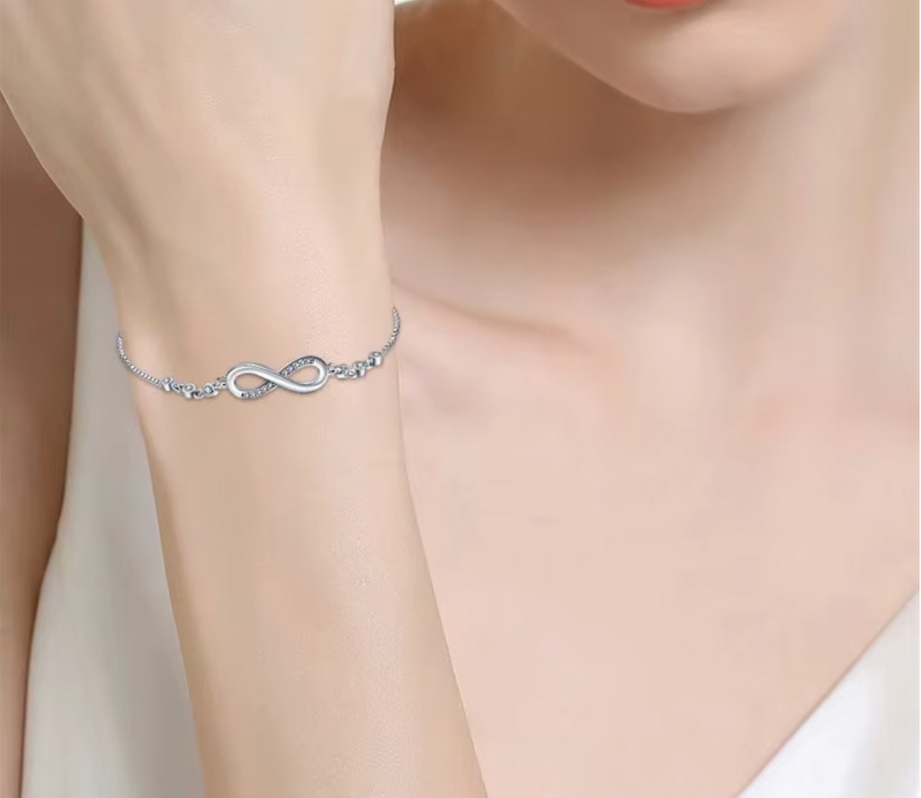 Fine 925 Sterling Silver Crystal Knot Bracelet for Women